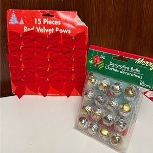 Red Velvet Bows and Decorative jingle Bells Set